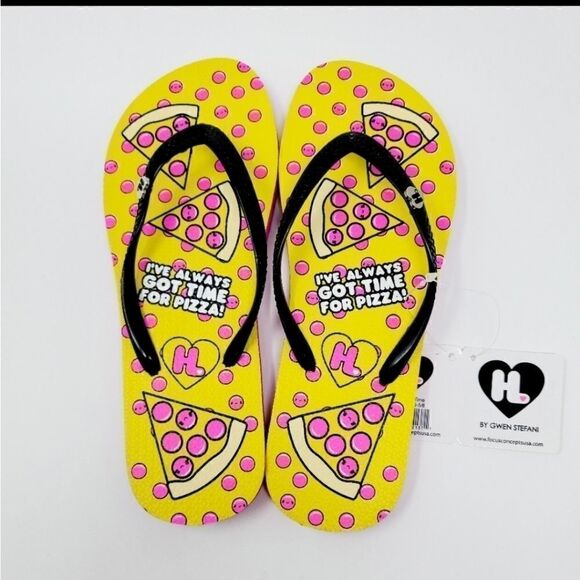 NWT Harajuku Lovers Pizza Lovers Flip Flops - Picture 1 of 5
